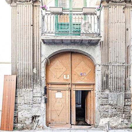 Palazzo Dei Normanni Stylish Apartment باليرمو المظهر الخارجي الصورة